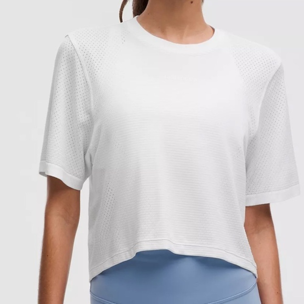 Lululemon Swiftly High-Low Cropped Short-Sleeve Shirt